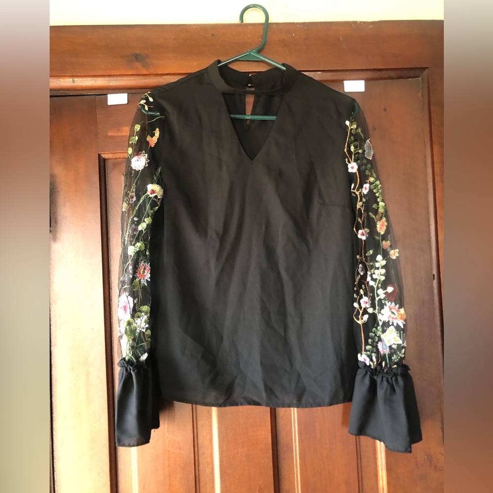 Floral lace top!